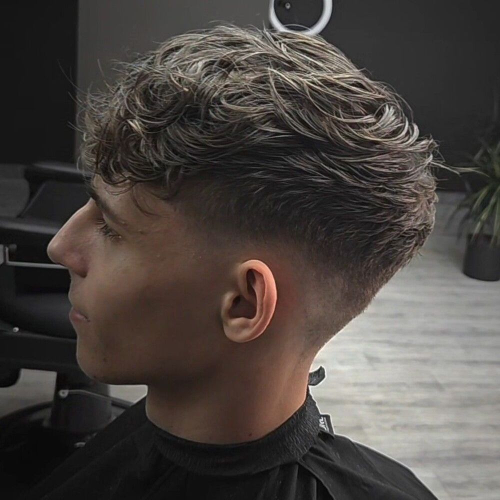 Falowana tekstura z przejściem mid fade